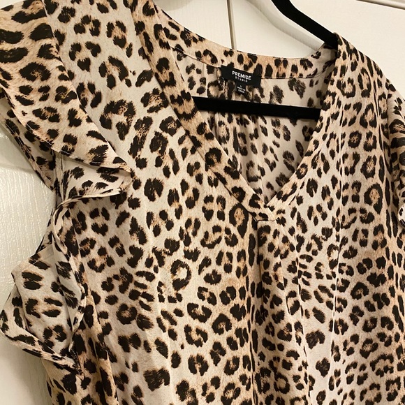 Printed Blouse in Size L by Premise Studio - Picture 4 of 7